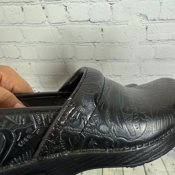 Dansko Clog 7.5-8 US 38 EU Black Embossed Leather Slip On Comfort Walk Shoes - Picture 12 of 13